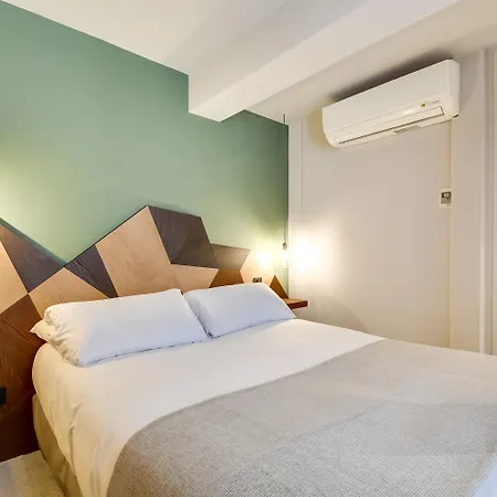 Wit Hotel 3*