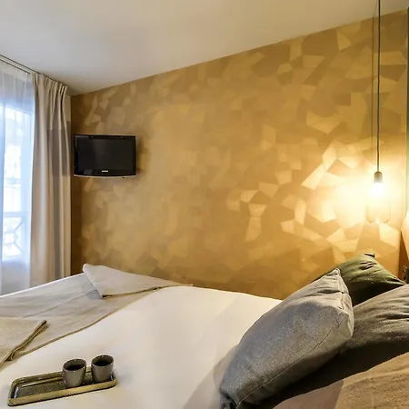 Wit Hotel 3*